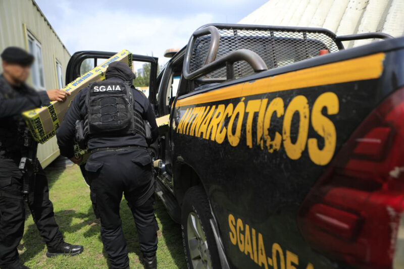 Finaliza traslado de droga localizada en narcolaboratorio de Ayutla