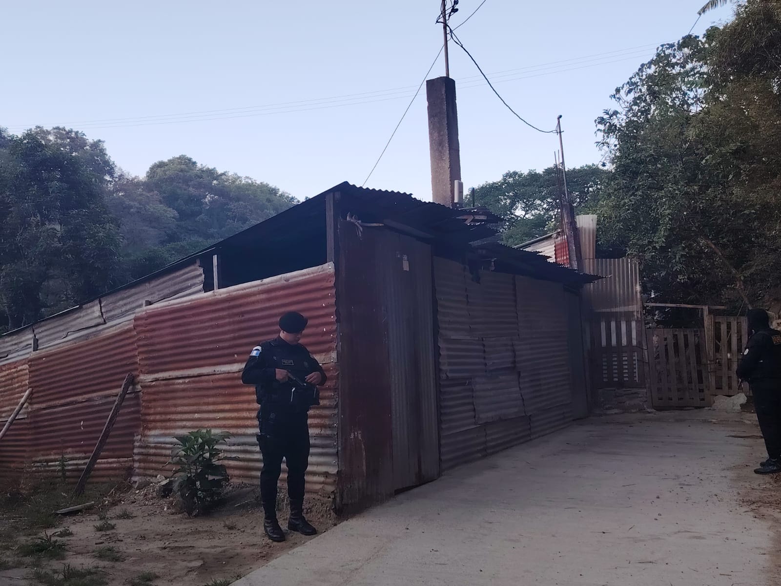 Realizan megaoperativo contra sospechosos de  masacre en cevichería en zona 6