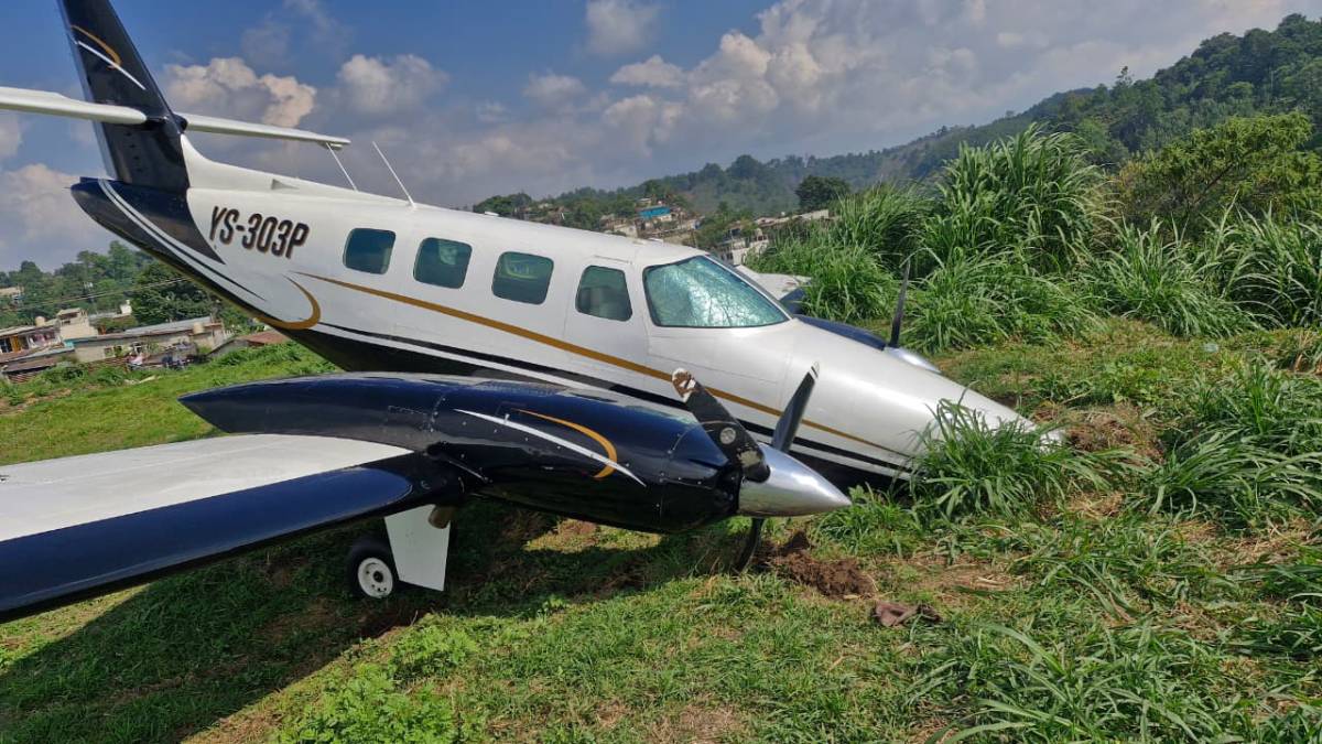 ¡Tripulantes ilesos! Accidente aéreo en Cobán
