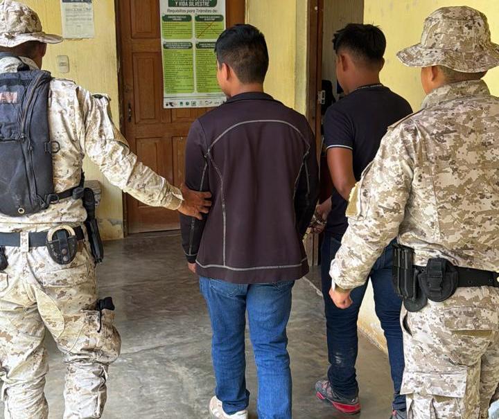 Capturan a presuntos traficantes de anumales en Petén
