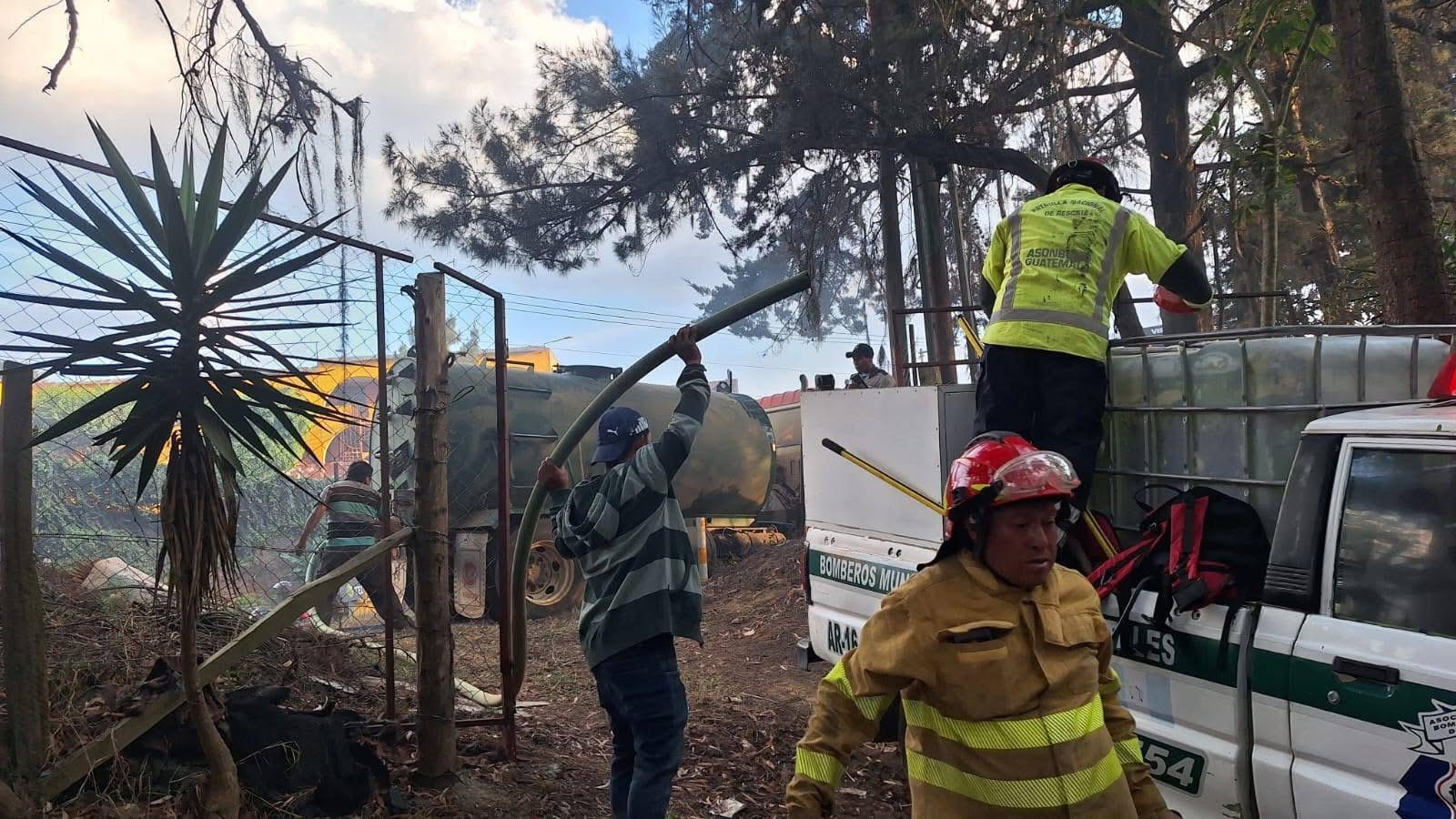 Incendio forestal controlado en Sumpango, Sacatepéquez