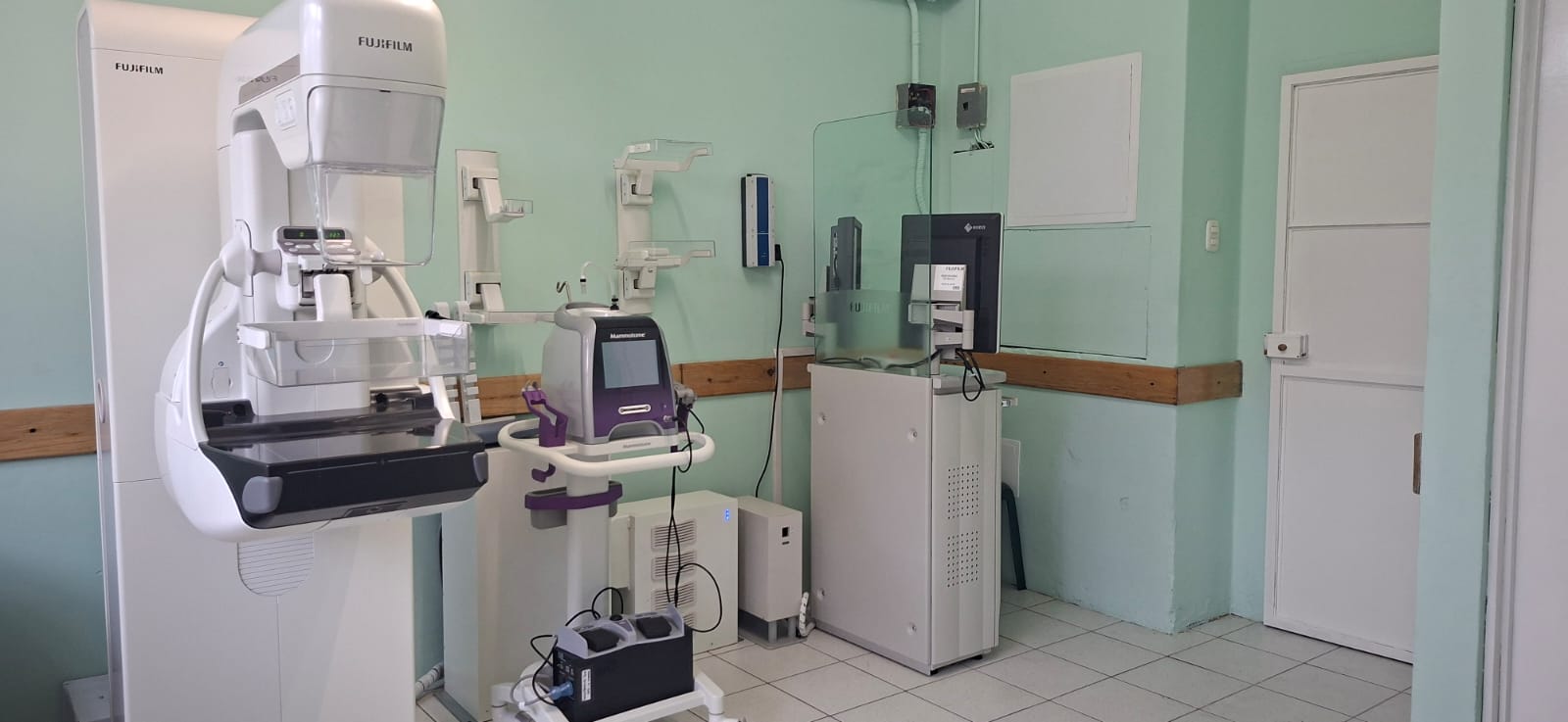 Hospital Roosevelt moderniza espacios para fortalecer diagnóstico de cáncer de mama