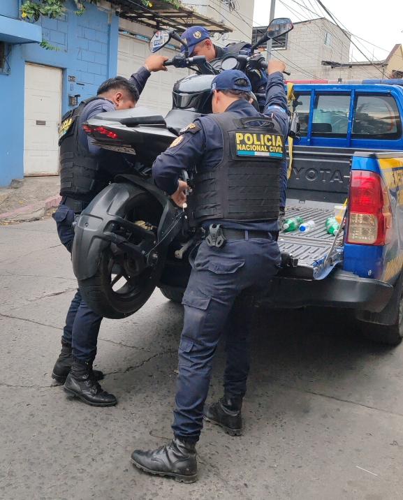 Capturan a presuntos motoladrones en Boca del Monte