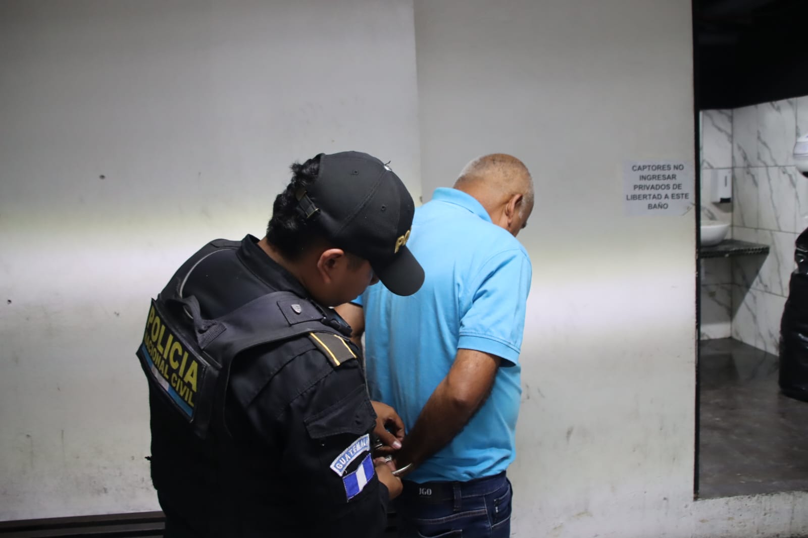Hombre de 61 años capturado en la zona 8 por el delito de plagio o secuestro