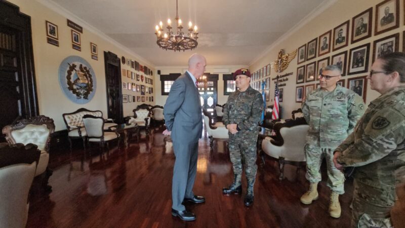 Guatemala y EE.UU fortalecen cooperación bilateral