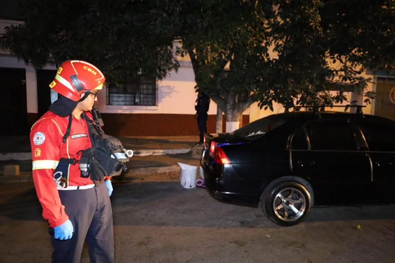 Posible cadáver localizado en el baúl de un vehículo en zona 12