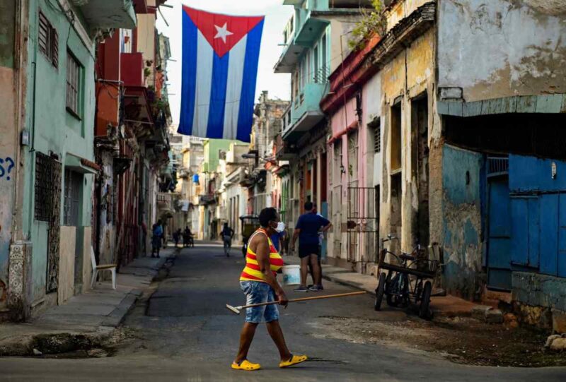 Cuba recibirá 100 toneladas de ayuda humanitaria enviada desde Colombia
