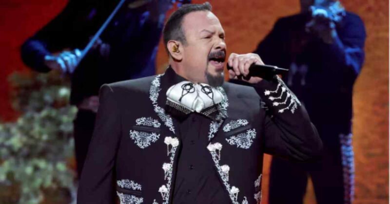 Pepe Aguilar defiende la vigencia de la música ranchera