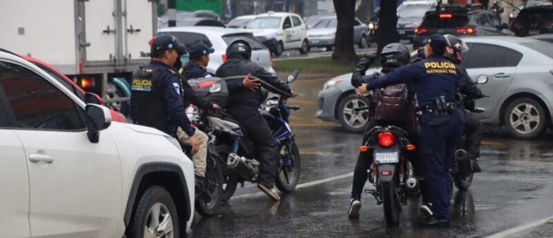 Plan “Semáforo Seguro” mantiene operativos en la capital