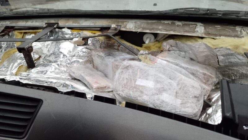 Presuntas pandilleras movilizaban fuerte cantidad de dinero en ruta al Atlántico