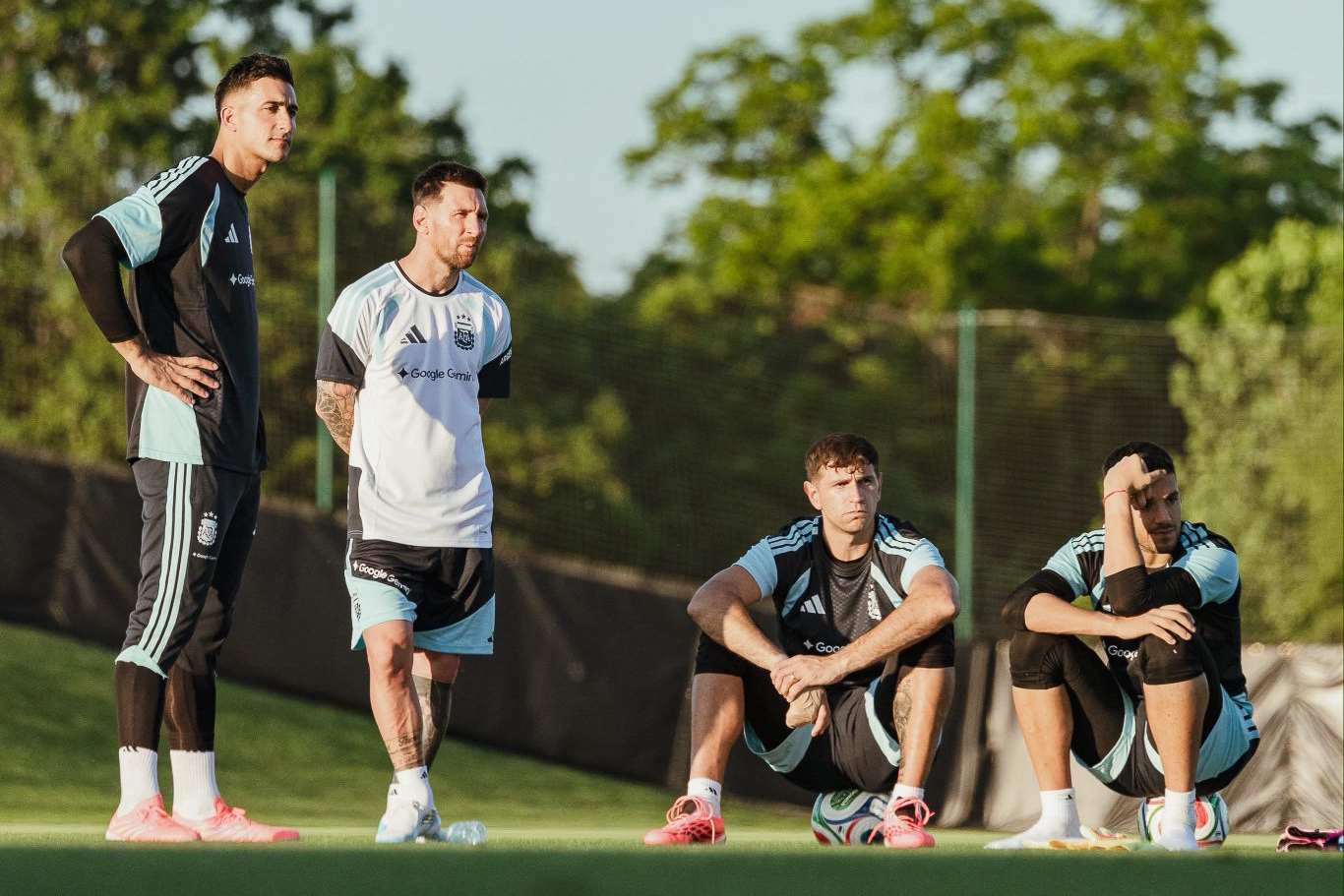 Argentina enfrenta a Honduras con bajas importantes y afina su preparación para el Mundial