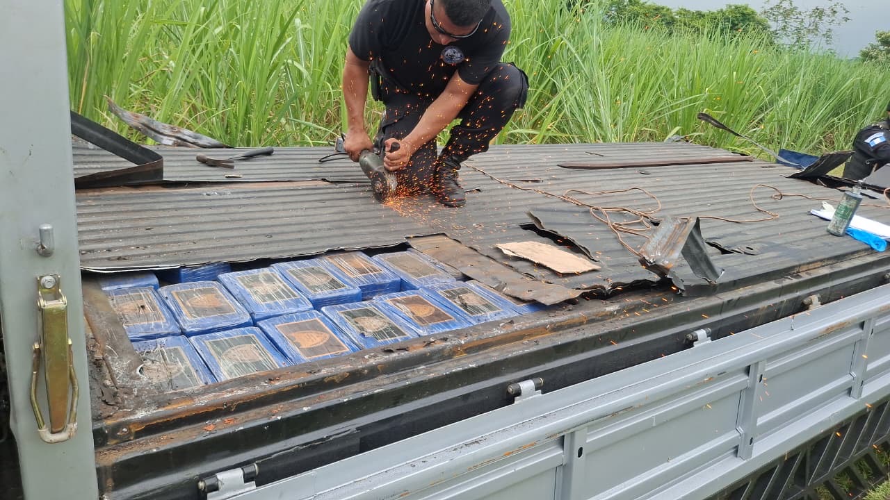 Decomisan 72 kilos de cocaína en Retalhuleu