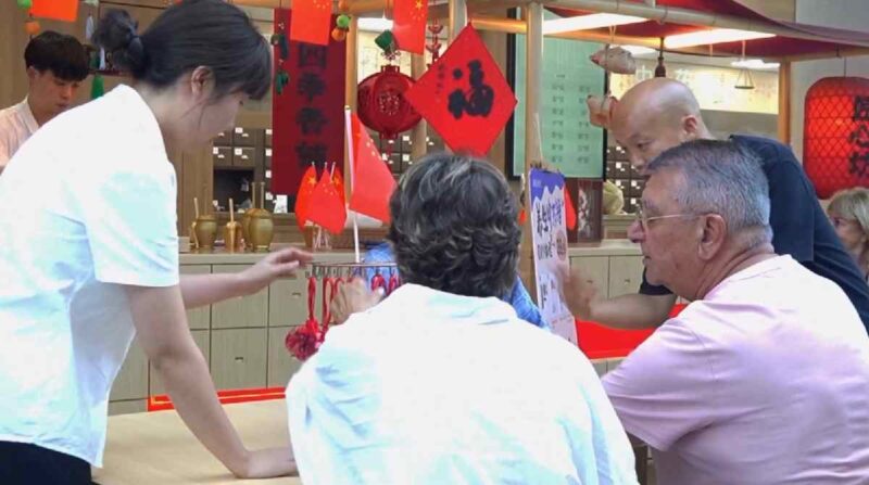 medicina-tradicional-china-atrae-extranjeros