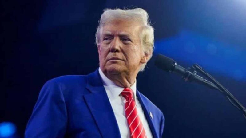 Trump sigue sin reconocer su derrota en las elecciones presidenciales de 2020 frente al demócrata Joe Biden y frecuentemente afirma que los comicios “fueron robados”, pese a que no existen pruebas de un fraude que alterase el resultado.