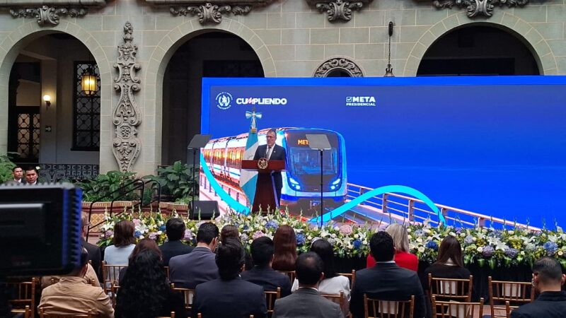 Presentación de resultados de asistencia técnica sobre el proyecto del metroriel